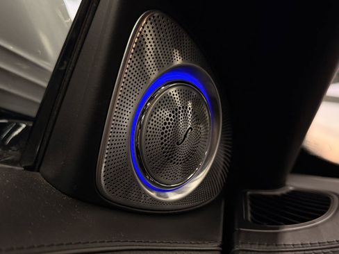 Used 2018 Mercedes-Benz Maybach S 560 4MATIC image 74