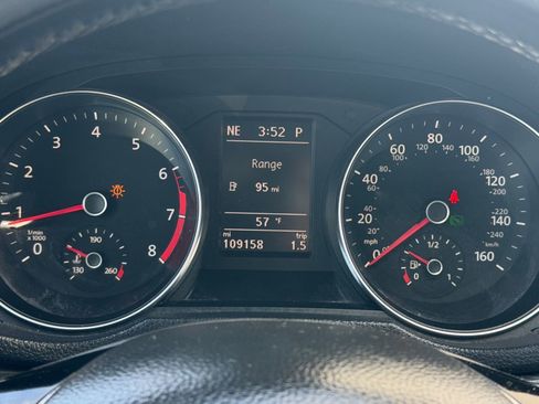 Used 2016 Volkswagen Passat 1.8T SE image 19