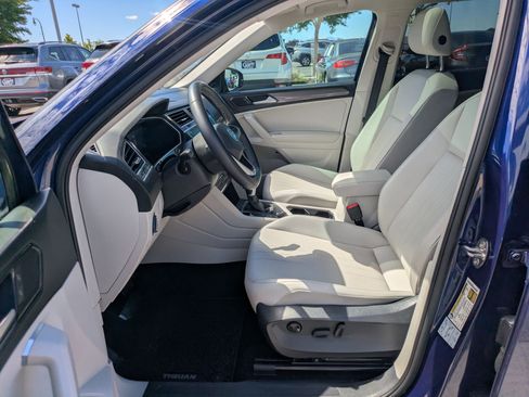 Used 2022 Volkswagen Tiguan SE AWD/4WD image 18