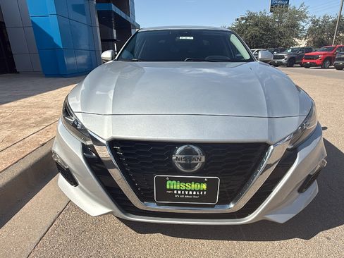 Used 2021 Nissan Altima 2.5 S FWD image 2
