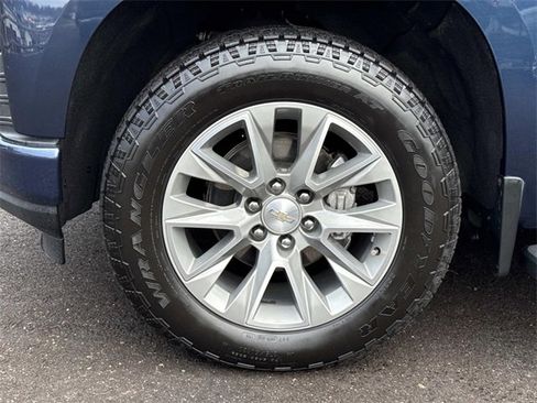 Certified 2021 Chevrolet Silverado 1500 High Country w/ Z71 Off-Road Package image 7