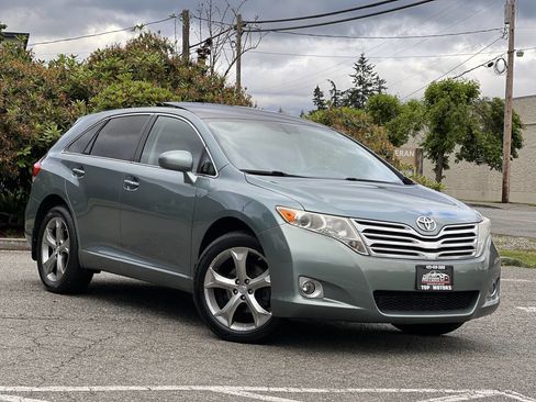 Used 2009 Toyota Venza AWD image 2