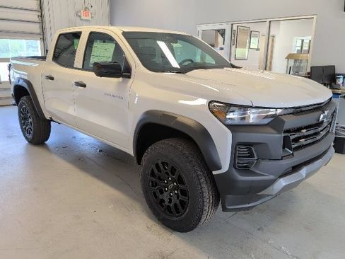 New 2026 Chevrolet Colorado Trail Boss AWD/4WD image 6