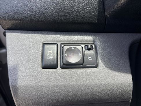 Used 2013 Nissan NV200 SV w/ Technology Pkg FWD image 14