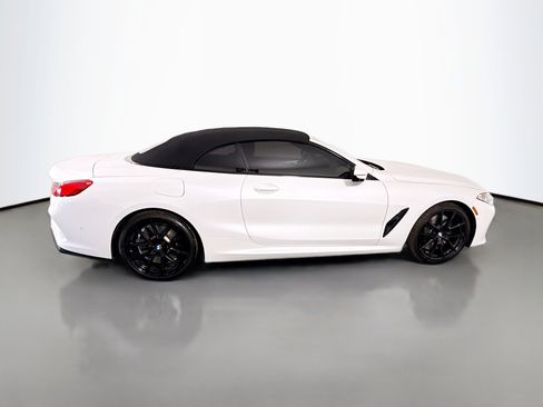 Used 2023 BMW 840i Convertible w/ Comfort Seating Package image 11