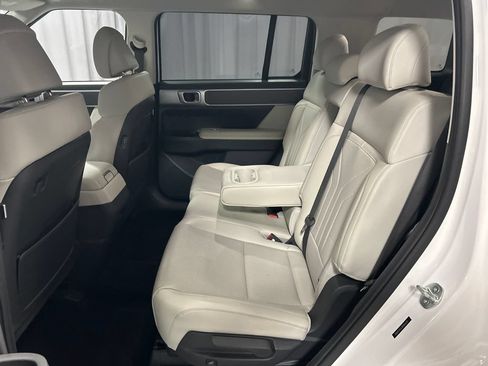 Used 2024 Hyundai Santa Fe SEL FWD image 21