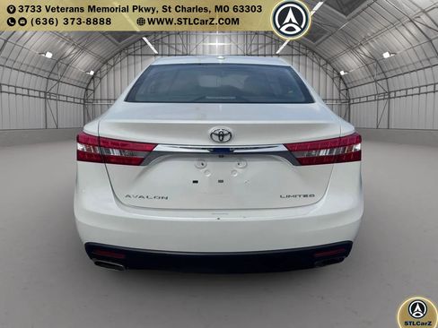 Used 2013 Toyota Avalon Limited FWD image 4