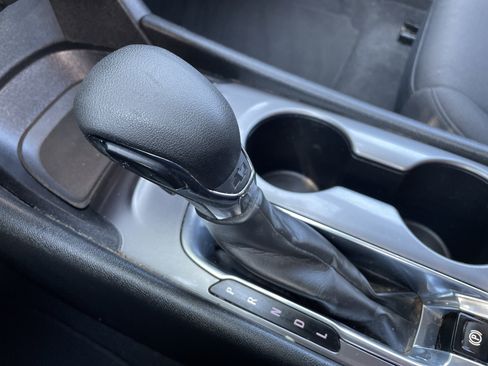 Used 2023 Chevrolet Malibu LS FWD image 14