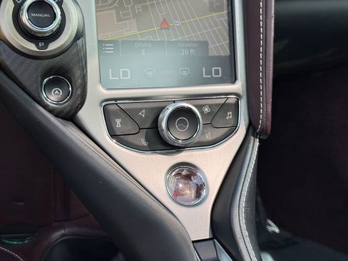 Used 2018 McLaren 720S RWD image 25
