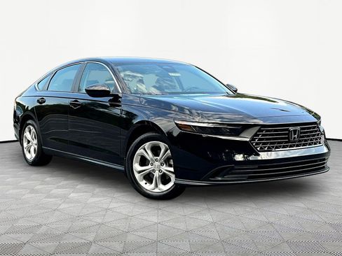 Used 2024 Honda Accord LX image 3