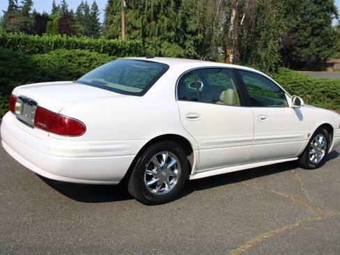 Used 2005 Buick Le Sabre Limited w/ Celebration Edition Package FWD image 3