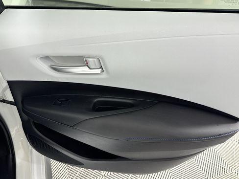 Used 2020 Toyota Corolla SE w/ SE Premium Package FWD image 26