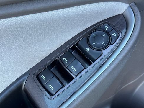 Used 2018 Chevrolet Malibu LS FWD image 11