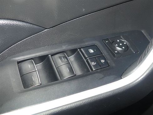 Used 2022 Toyota RAV4 XLE AWD/4WD image 20