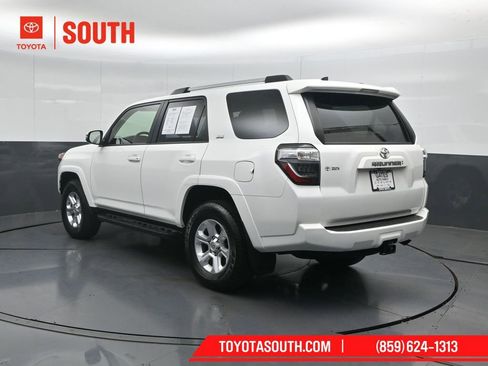 Used 2023 Toyota 4Runner SR5 Premium w/ Moonroof Package AWD/4WD image 8