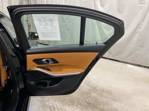 Certified 2025 BMW 330i xDrive Sedan w/ Convenience Package image 24