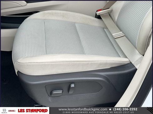 Used 2023 Buick Envision Preferred image 18