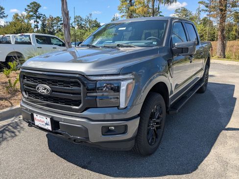 New 2025 Ford F150 Lariat w/ Equipment Group 502A High image 8