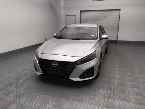 Used 2023 Nissan Altima 2.5 SV FWD image 15