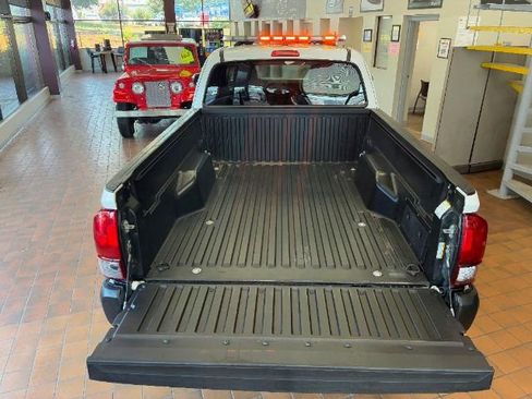 Used 2023 Toyota Tacoma SR image 14