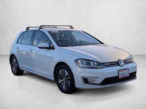 Used 2019 Volkswagen e-Golf SE w/ Driver Assistance Package image 3