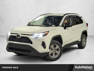 New 2025 Toyota RAV4 LE video 1