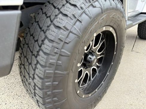 Used 2008 Jeep Wrangler Sahara AWD/4WD image 31