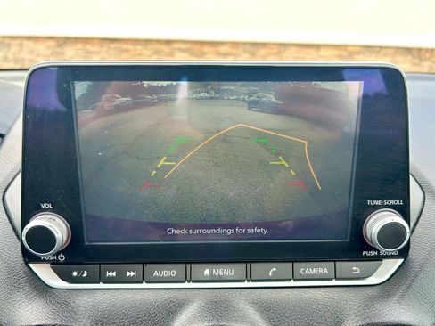 Used 2022 Nissan Sentra SV w/ All-Weather Package image 25