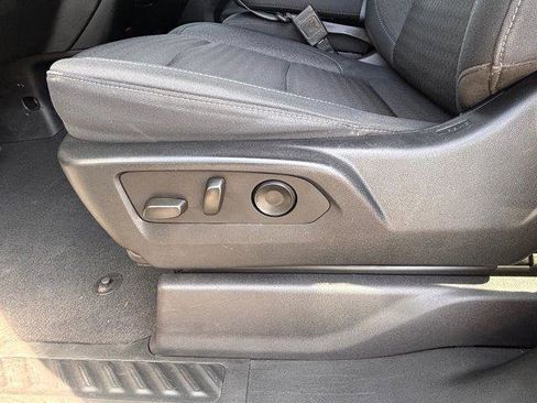 Used 2024 Chevrolet Silverado 2500 Custom w/ Custom Convenience Package AWD/4WD image 16