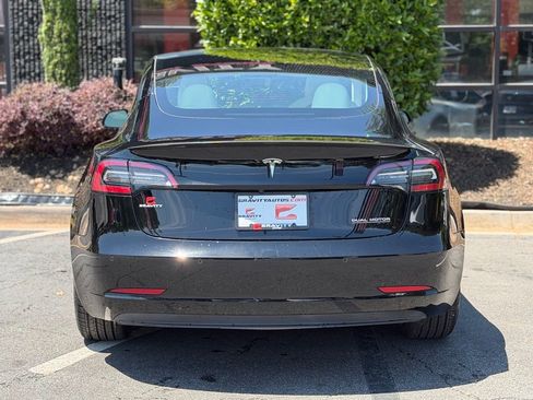 Used 2022 Tesla Model 3 Performance AWD/4WD image 17