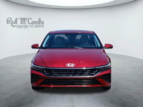 Used 2024 Hyundai Elantra Limited image 8