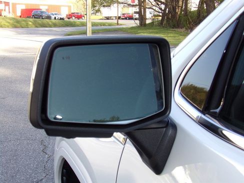 Used 2025 GMC Sierra 1500 Denali AWD/4WD image 12