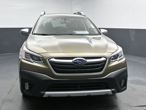 Used 2020 Subaru Outback Touring image 3