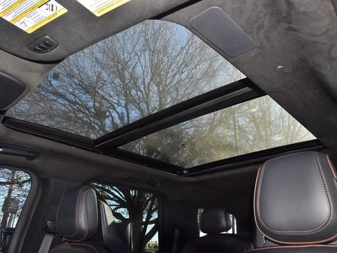 New 2025 Lincoln Navigator Black Label image 37