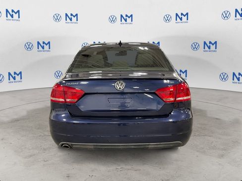Used 2013 Volkswagen Passat TDI SE image 4