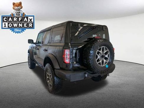 Used 2025 Ford Bronco Badlands image 11