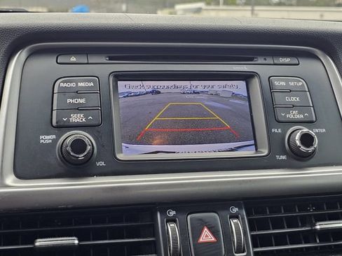 Used 2017 Kia Optima LX image 9