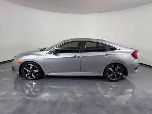 Used 2017 Honda Civic Touring image 8