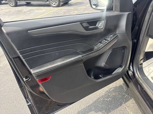 Used 2025 Ford Escape Active FWD image 23
