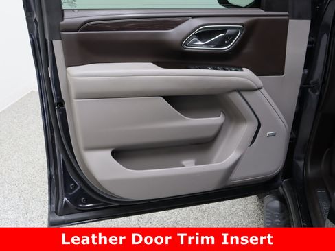 Used 2023 Chevrolet Tahoe Z71 w/ Luxury Package image 12