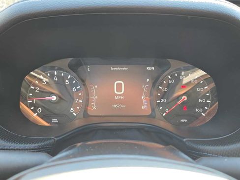 Used 2025 Jeep Compass Latitude w/ Convenience Group AWD/4WD image 21