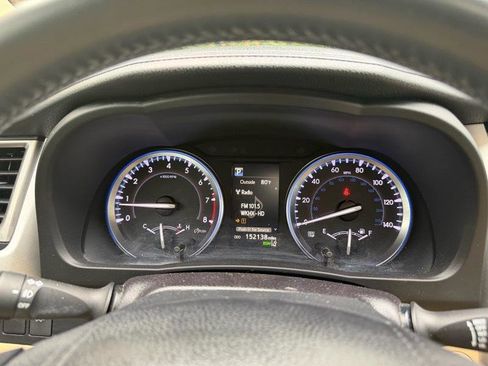 Used 2017 Toyota Highlander XLE FWD image 33