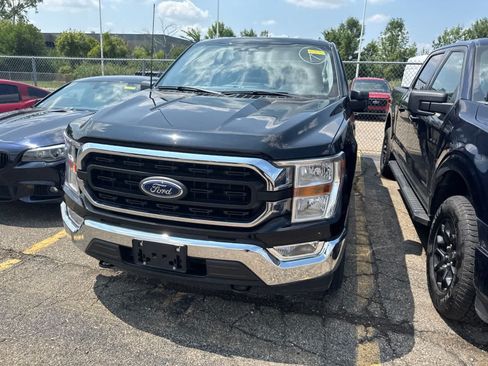 Used 2022 Ford F150 XLT w/ Trailer Tow Package AWD/4WD image 3