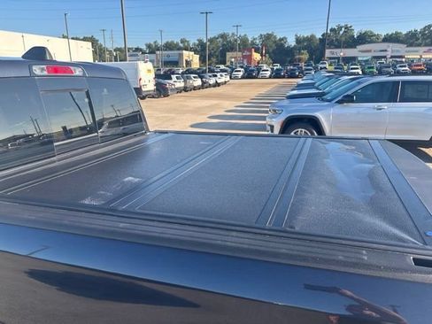 Used 2019 RAM 1500 Limited RWD image 5
