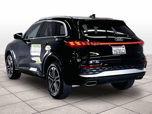 Used 2025 Audi Q5 Premium w/ Convenience Package AWD/4WD image 13