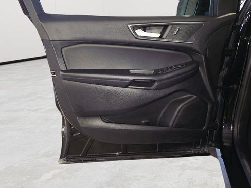Used 2023 Ford Edge SE w/ Black Appearance Package AWD/4WD image 12