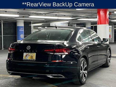Used 2021 Volkswagen Passat 2.0T SE FWD image 6