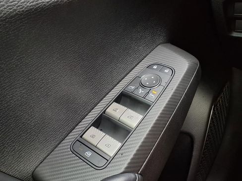 Used 2025 Mitsubishi Outlander SE FWD image 19