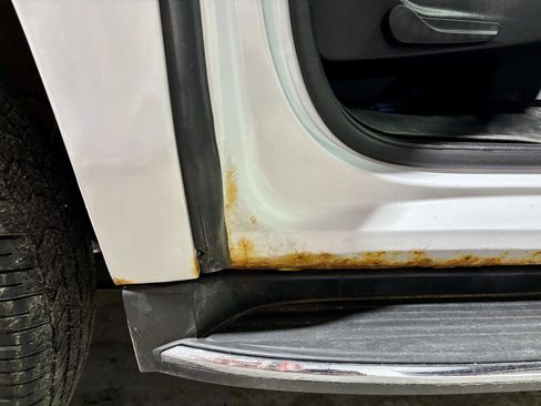 Used 2015 GMC Yukon XL Denali w/ Open Road Package image 32