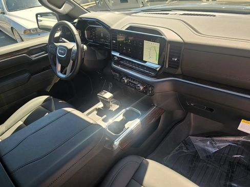 Used 2026 GMC Sierra 1500 Elevation w/ Elevation Premium Package AWD/4WD image 10